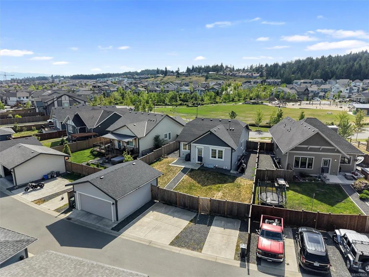 3334 Trumpeter Street, Colwood, BC, V9C 0P9 - 2