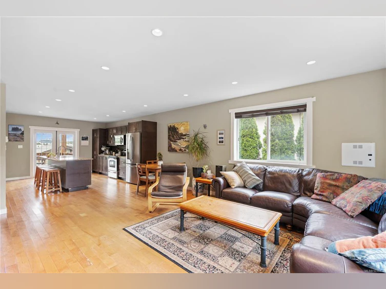 167 Little Eldon Place, Saanich, BC, V8Z 1E2 - 2