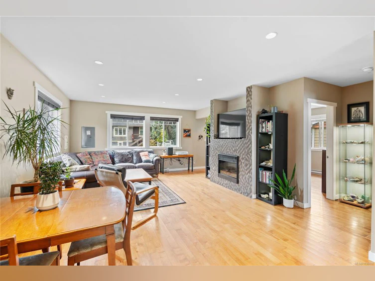 167 Little Eldon Place, Saanich, BC, V8Z 1E2 - 11