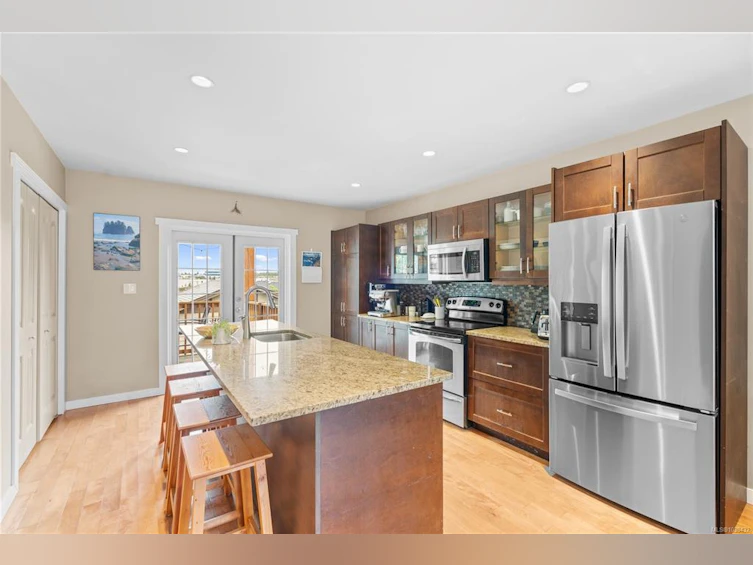 167 Little Eldon Place, Saanich, BC, V8Z 1E2 - 13