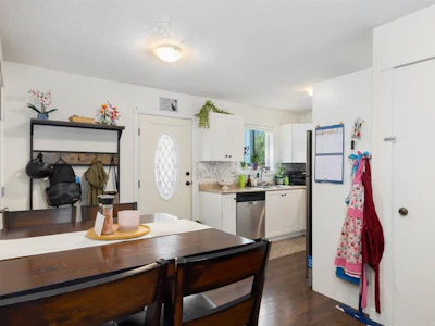 1591 Joan Avenue - 5