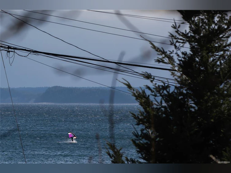 348 Lazo Road, Comox, BC, V9M 3T9 - 41