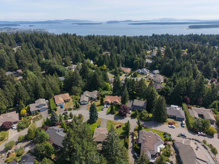 8615 Sentinel Place, North Saanich, BC, V8L 4Z8 - 39