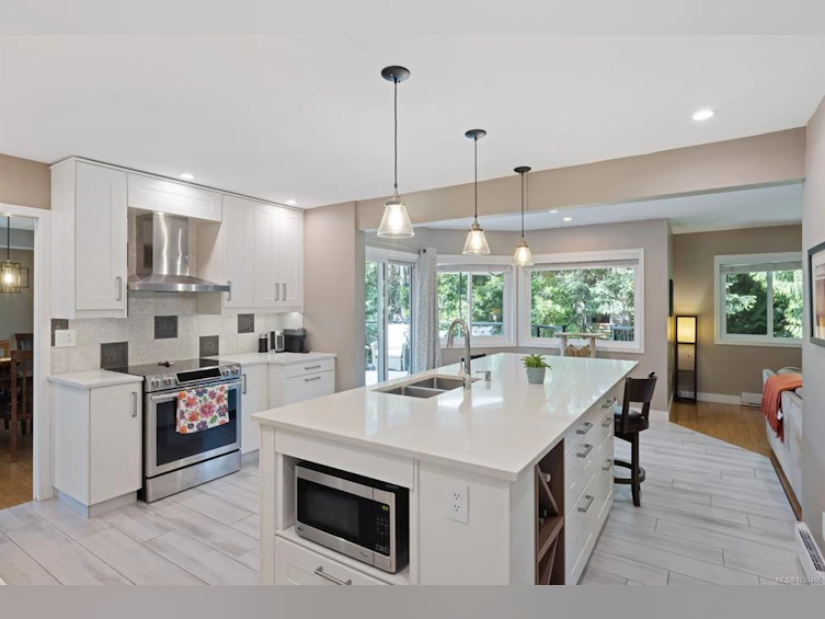 8615 Sentinel Place, North Saanich, BC, V8L 4Z8 - 3