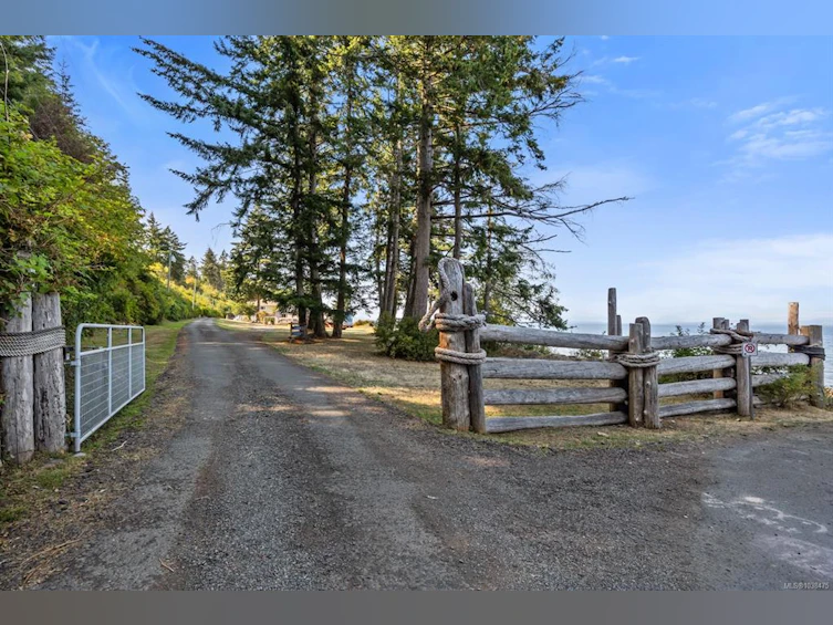 1494 Wilkinson Road, Comox, BC, V9M 4B3 - 33