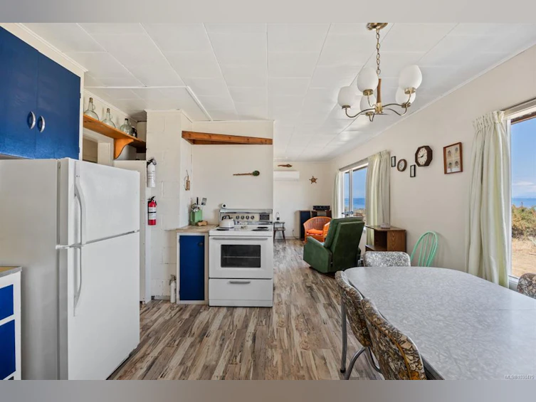 1494 Wilkinson Road, Comox, BC, V9M 4B3 - 16