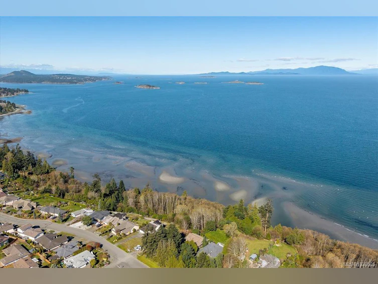 17-6245 Blueback Road, Nanaimo, BC, V9V 1N7 - 39