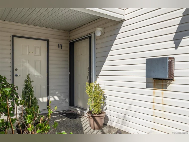 17-6245 Blueback Road, Nanaimo, BC, V9V 1N7 - 28