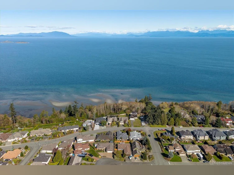 17-6245 Blueback Road, Nanaimo, BC, V9V 1N7 - 38