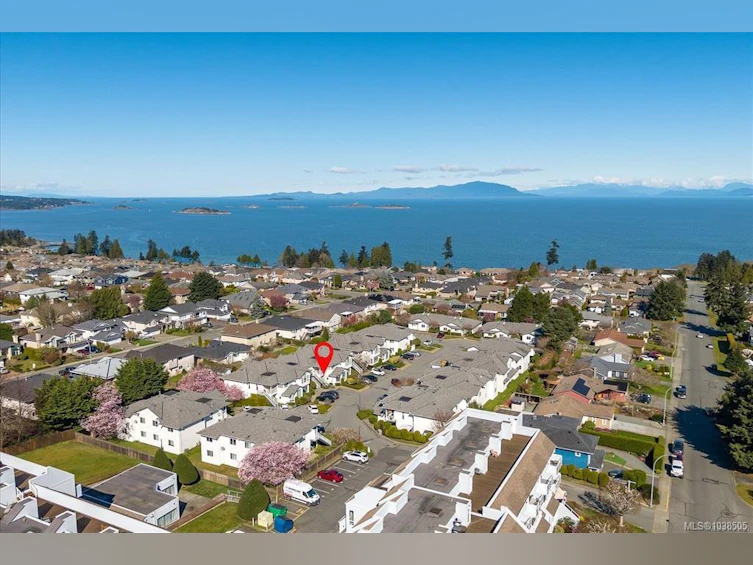 17-6245 Blueback Road, Nanaimo, BC, V9V 1N7 - 2