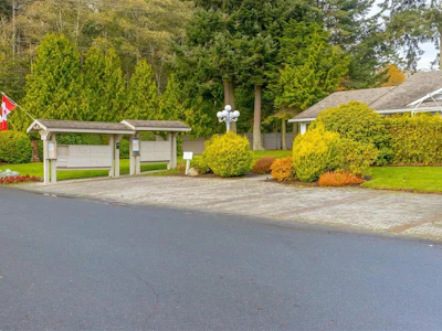 23-7583 Central Saanich Road - 4