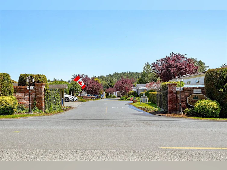23-7583 Central Saanich Road, Central Saanich, BC, V8M 2B6 - 2