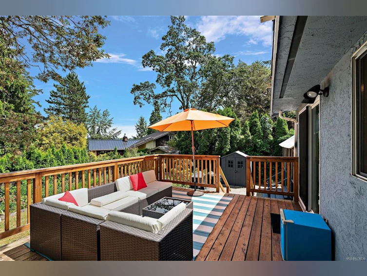 4143 Cedar Hill Road, Saanich, BC, V8N 3C2 - 8