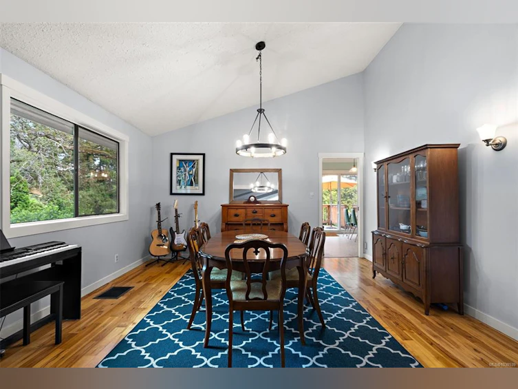4143 Cedar Hill Road, Saanich, BC, V8N 3C2 - 6