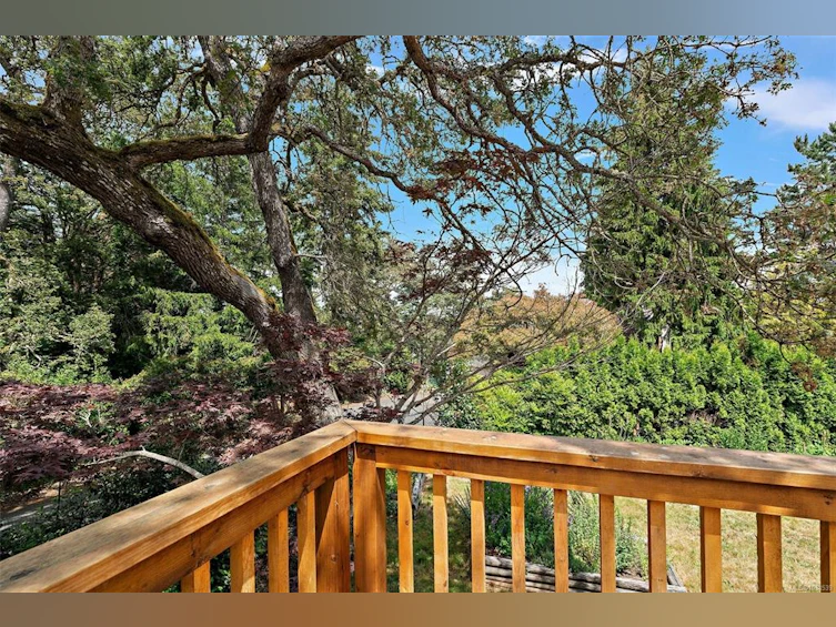 4143 Cedar Hill Road, Saanich, BC, V8N 3C2 - 40