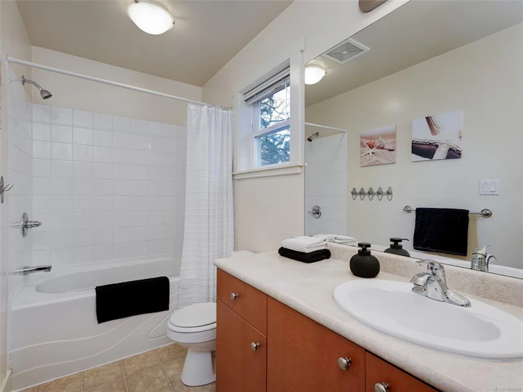 12-4530 Pipeline Road, Saanich, BC, V8Z 7Y6 - 16