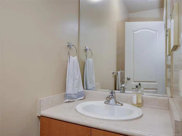 12-4530 Pipeline Road, Saanich, BC, V8Z 7Y6 - 17