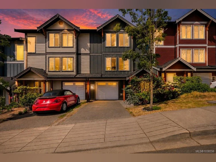 485 Stirling Avenue, Nanaimo, BC, V9R 5R5