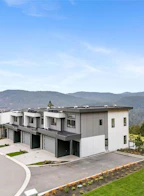 2512 Bronzite Place