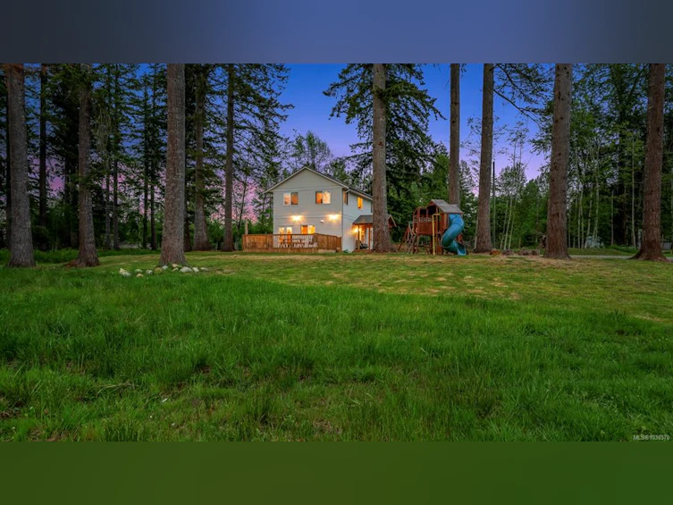 2056 Spike Road, Black Creek, BC, V9J 1N5 - 56