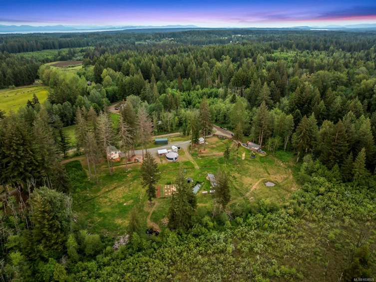 2056 Spike Road, Black Creek, BC, V9J 1N5 - 59