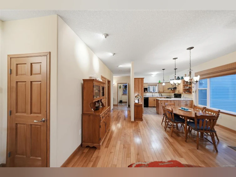 891 Terrien Way, Parksville, BC, V9P 1T2 - 10
