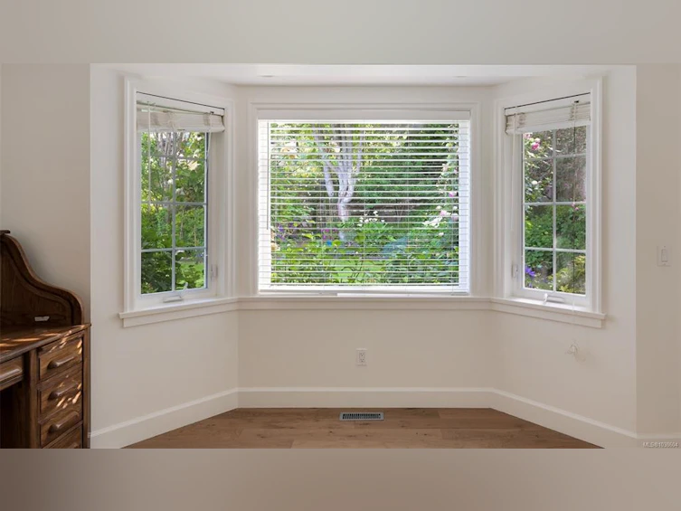 4005 Locarno Lane, Saanich, BC, V8N 3Z9 - 31