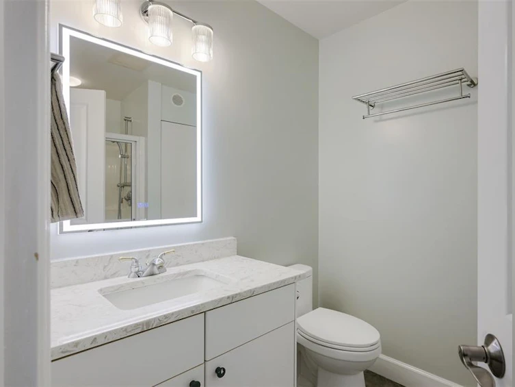4005 Locarno Lane, Saanich, BC, V8N 3Z9 - 30
