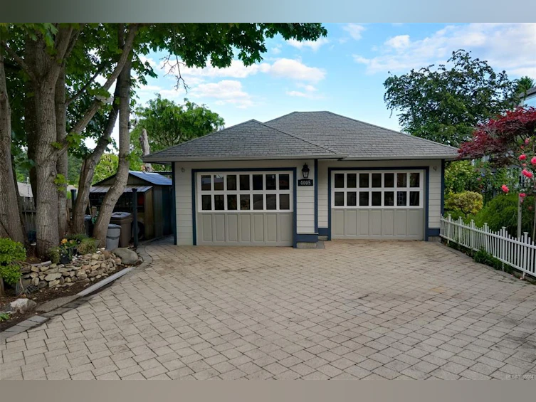 4005 Locarno Lane, Saanich, BC, V8N 3Z9 - 46