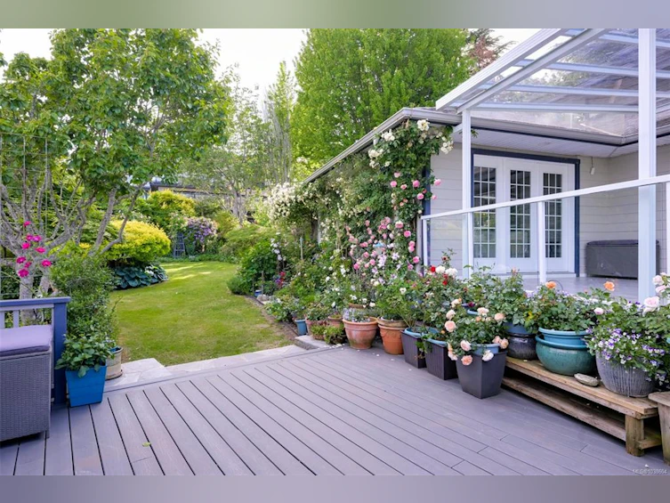 4005 Locarno Lane, Saanich, BC, V8N 3Z9 - 23