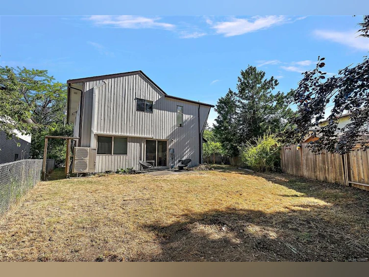 1871 Fairburn Drive, Saanich, BC, V8N 5B4 - 31
