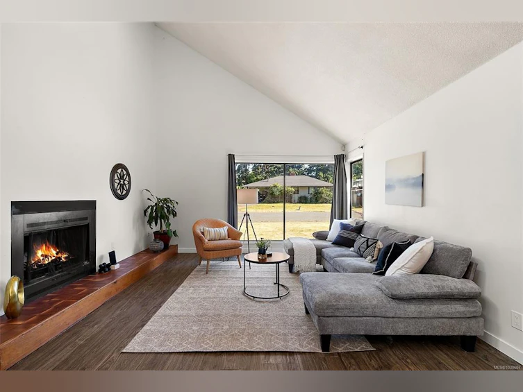 1871 Fairburn Drive, Saanich, BC, V8N 5B4 - 8