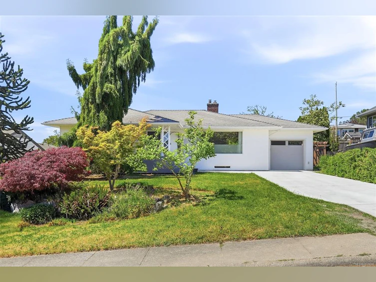 3026 Larkdowne Road, Oak Bay, BC, V8R 5N2 - 34