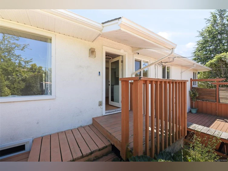 3026 Larkdowne Road, Oak Bay, BC, V8R 5N2 - 33