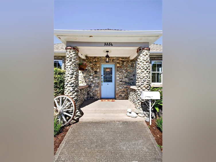 3354 Wishart Road, Colwood, BC, V9C 1R4 - 2