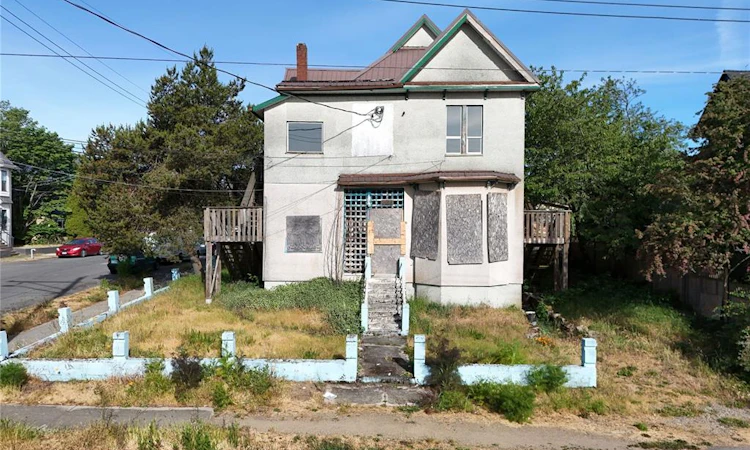 528 Hecate Street