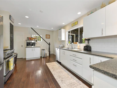 1000 Lodge Avenue - 5