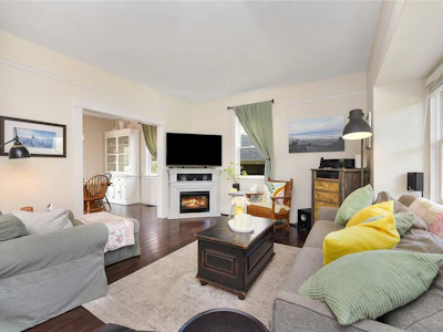 1000 Lodge Avenue - 3