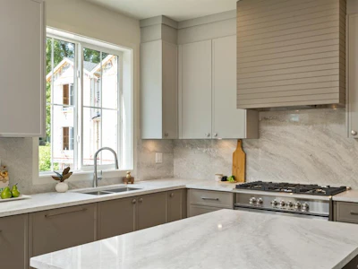 206-2770 Vantilburg Crescent - 4