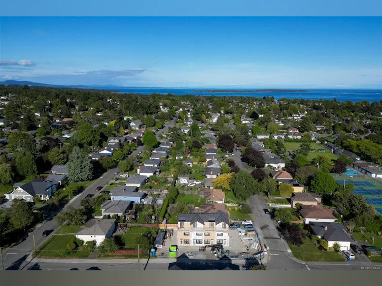 4-2100 Allenby Street, Oak Bay, BC, V8R 3C3 - 15