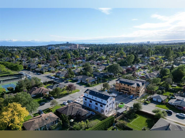 4-2100 Allenby Street, Oak Bay, BC, V8R 3C3 - 10
