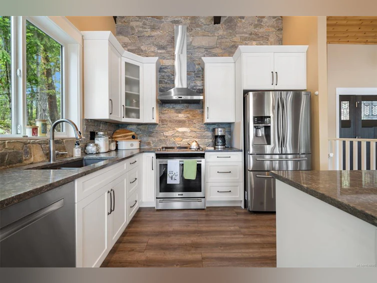 8130 Sa Seen Os Crescent, Youbou, BC, V0R 3E1 - 24