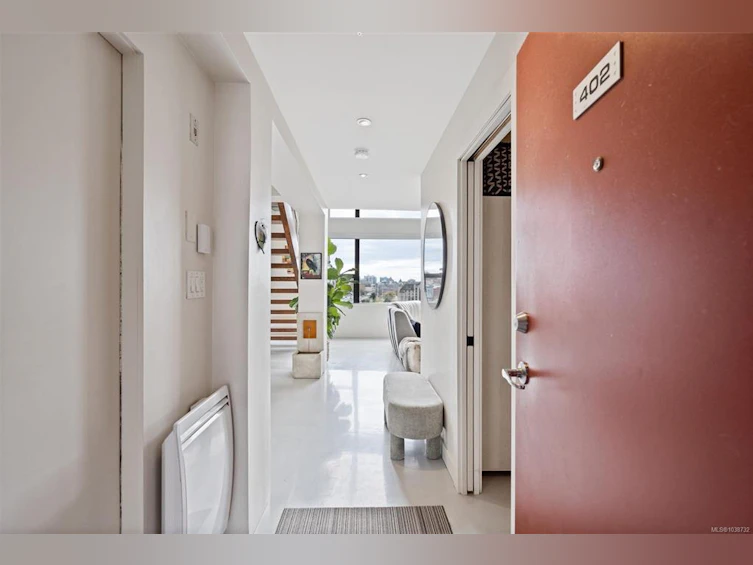 402-455 Sitkum Road, Victoria, BC, V9A 7N9 - 2