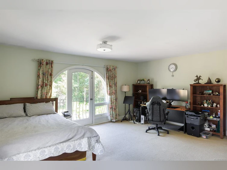 2495 Shannon Place, Saanich, BC, V8N 1X2 - 46