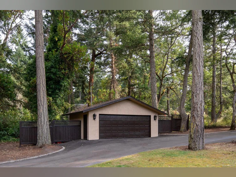2495 Shannon Place, Saanich, BC, V8N 1X2 - 69
