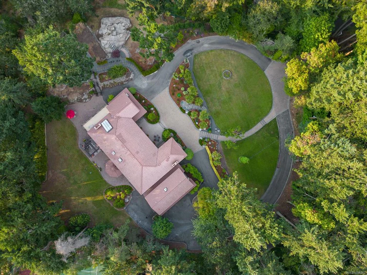 2495 Shannon Place, Saanich, BC, V8N 1X2 - 70