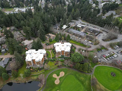403-5327 Cordova Bay Road - 4