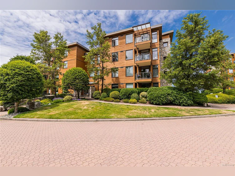 403-5327 Cordova Bay Road, Saanich, BC, V8Y 2L3