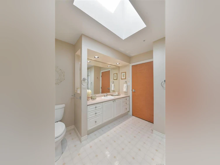 403-5327 Cordova Bay Road, Saanich, BC, V8Y 2L3 - 39