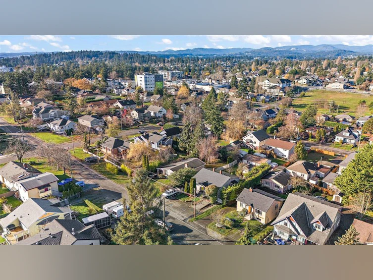 3020-3022 Donald Street, Saanich, BC, V9A 1Y2 - 64